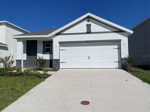 3848 Sunny Springs St, Plant City, FL 33563