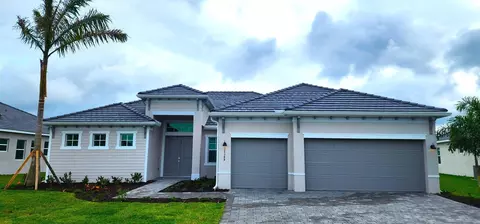 17348 Sandpearl Rd, Venice, FL 34293