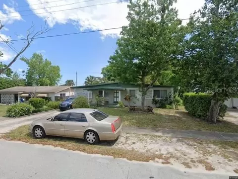 955 Essex Rd, Daytona Beach, FL 32117