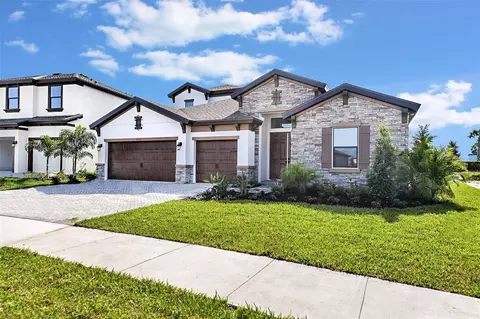 9252 Warm Springs Cir, Parrish, FL 34219