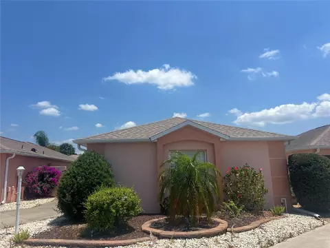 627 Nuevo Leon Ln, Lady Lake, FL 32159