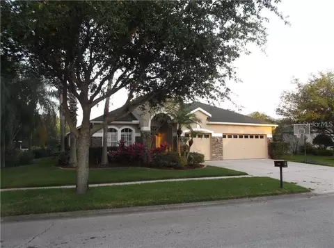 5851 Heronrise Crescent Dr, Lithia, FL 33547