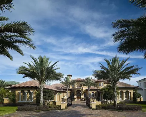 6115 Greatwater Dr, Windermere, FL 34786