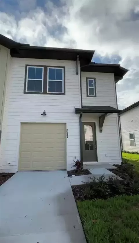 627 Longboat Dr, Davenport, FL 33896