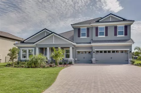 10038 Meadowrun Dr, Lithia, FL 33547