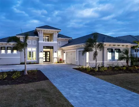 8470 Pavia Way, Bradenton, FL 34202