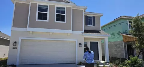 1768 White Water Ct, Davenport, FL 33837