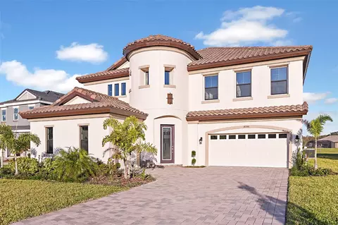 10007 Meadowrun Dr, Lithia, FL 33547