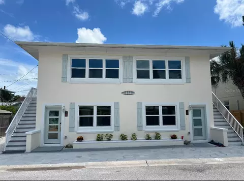 111 86th Ave, Treasure Island, FL 33706