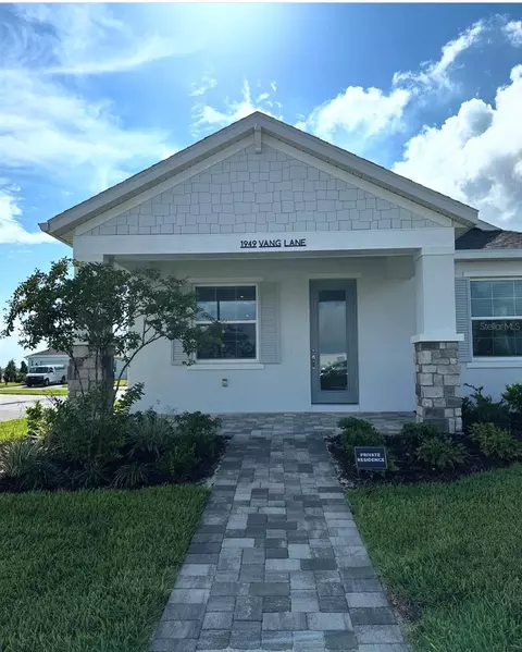 1949 Vang Ln, Sarasota, FL 34240