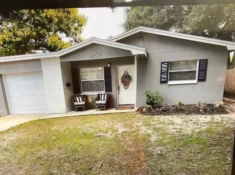 4528 10th Ave N, Saint Petersburg, FL 33713