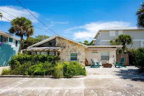 2008 Beach Trl, Indian Rocks Beach, FL 33785