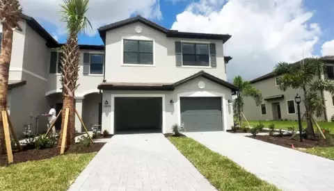 15039 Sunny Day Dr, Bradenton, FL 34211