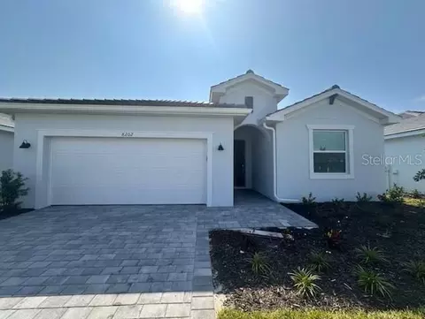 8202 Shore Lake Dr, Englewood, FL 34224