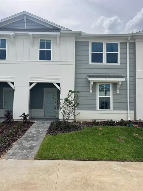 1269 Blue Island Dr, Clermont, FL 34714