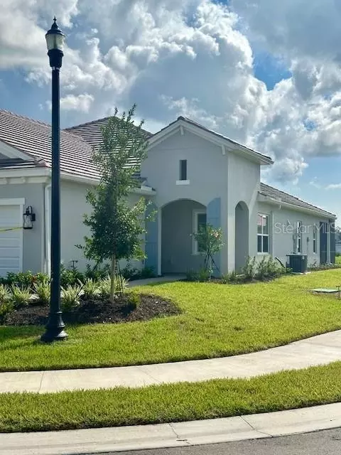 18050 Topiary Park Pl, Venice, FL 34293