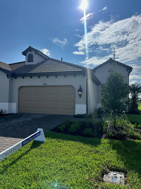 108 Corserra Dr, Venice, FL 34292