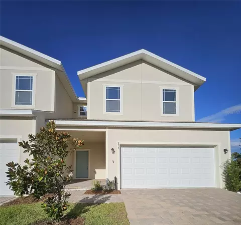 975 Lakefront Village Dr, Clermont, FL 34711