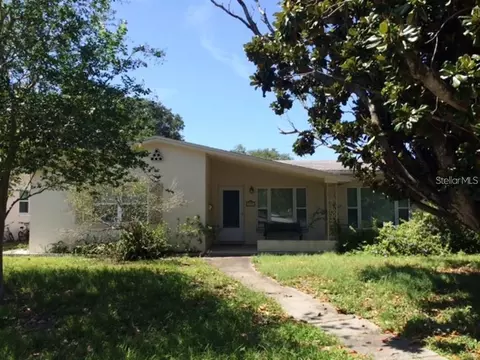 758 37th Ave NE, Saint Petersburg, FL 33704