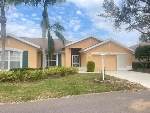 2223 Brookfield Greens Cir #11, Sun City Center, FL 33573