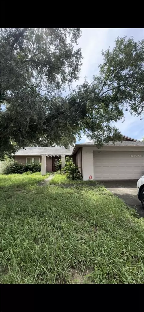 705 Climate Dr, Brandon, FL 33511