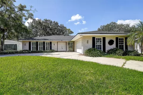 2086 Armonk Dr, Clearwater, FL 33764