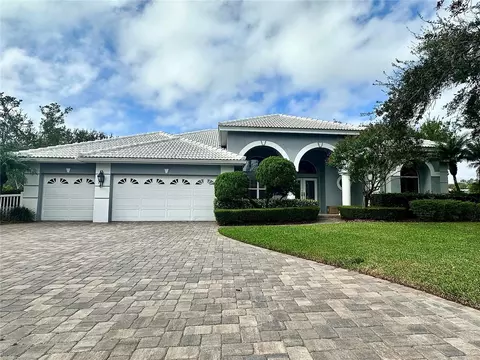 1239 Darlington Oak Cir NE, Saint Petersburg, FL 33703