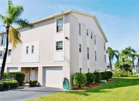 255 Capri Cir N #22, Treasure Island, FL 33706