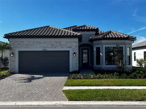 5985 Talon Preserve Dr, Nokomis, FL 34275