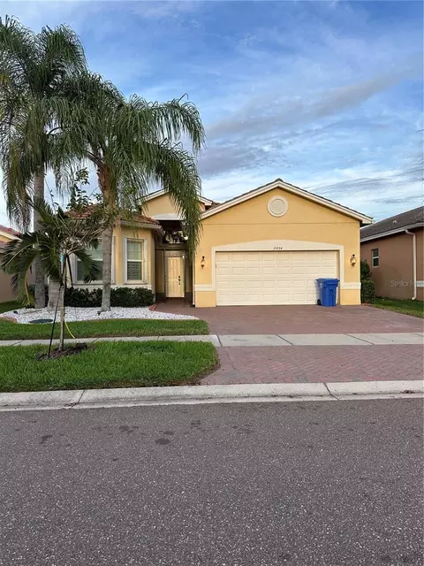 15934 Golden Lakes Dr, Wimauma, FL 33598