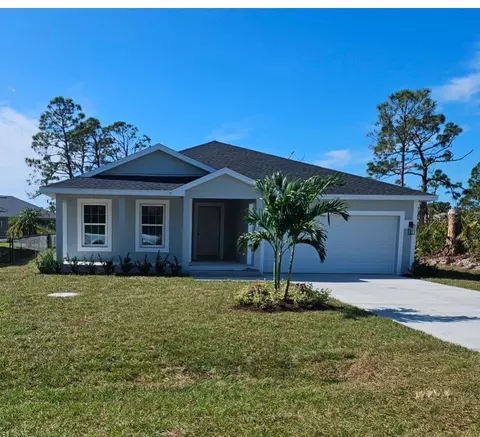 157 Australian Dr, Rotonda West, FL 33947