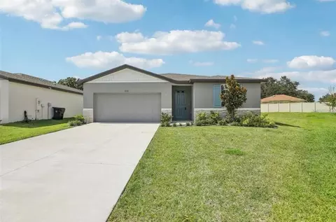 1036 Oak Valley Dr, Auburndale, FL 33823