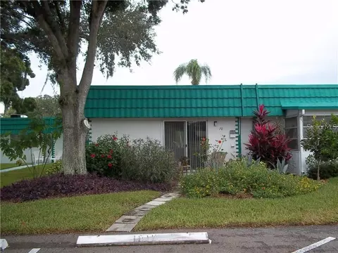 205 Kings Blvd #70, Sun City Center, FL 33573