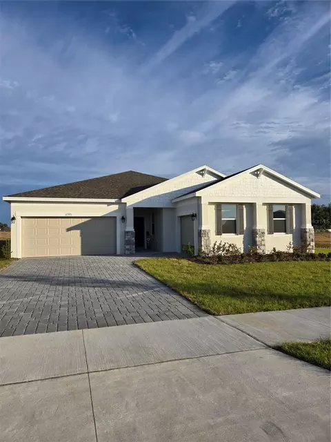 12971 Trovita Dr, Grand Island, FL 32735