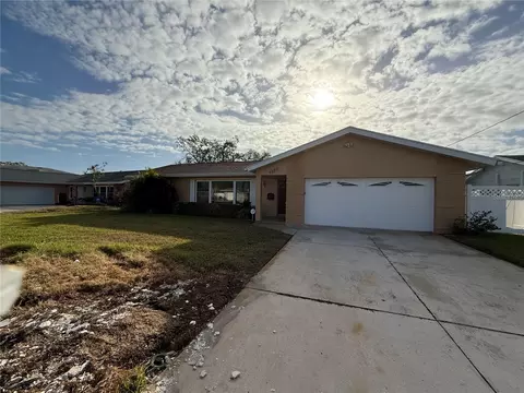 5037 Dover St NE, Saint Petersburg, FL 33703