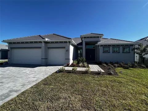 8592 Shore Lake Dr, Englewood, FL 34224
