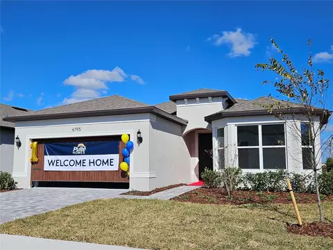 6795 Michael Favor Way, Wesley Chapel, FL 33545