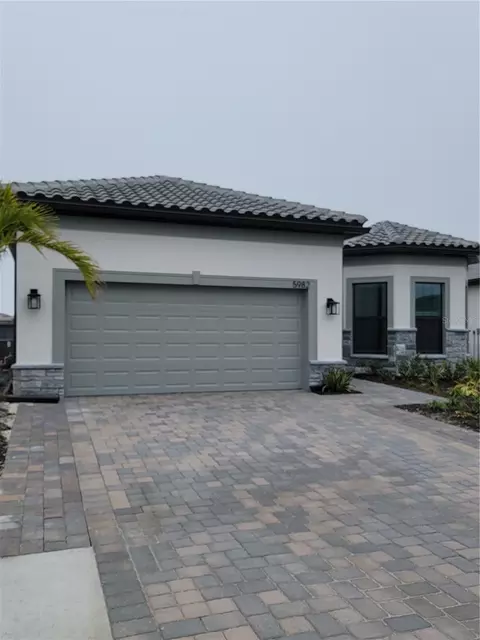 5982 Talon Preserve Dr, Nokomis, FL 34275