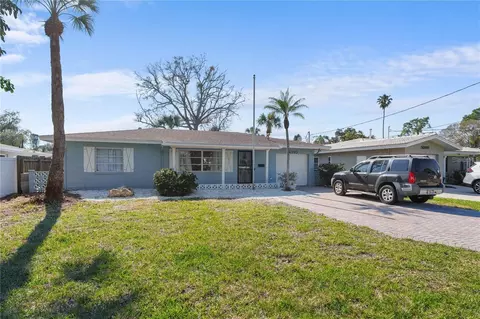 4990 Venetian Blvd NE, Saint Petersburg, FL 33703