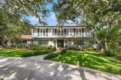 10855 Danielle Dr, Largo, FL 33774