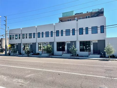 225 8th St N, Saint Petersburg, FL 33701