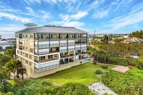 2375 S Atlantic Ave #303, Cocoa Beach, FL 32931