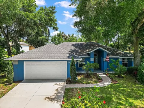 616 Chautauqua Dr, Mount Dora, FL 32757