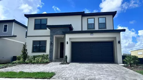 5761 High Seas Dr, Orlando, FL 32821