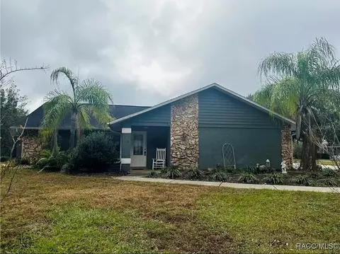 330 E Hartford St, Hernando, FL 34442