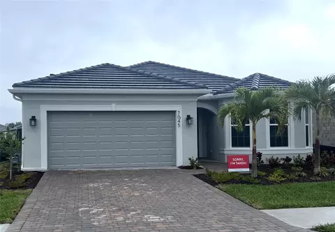 7045 Chapel Creek Ln, North Fort Myers, FL 33917