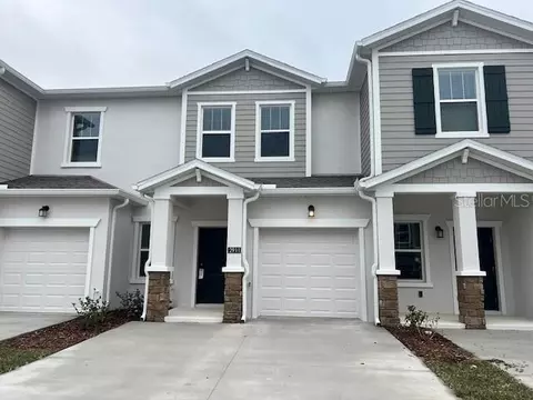 2911 Savoir Ave, Davenport, FL 33837