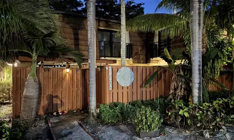 9115 SW 20th Ct # A, Davie, FL 33324