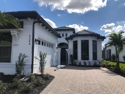 9544 Caymas Ter, Naples, FL 34114