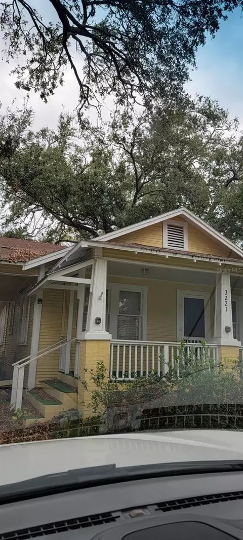 3221 W Harbor View Ave, Tampa, FL 33611